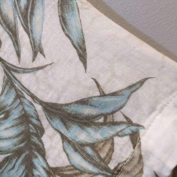 Margaritaville Hawaiian Camp Shirt Short Sleeve Tropical Floral BBQ Beach Resort - Picture 6 of 11